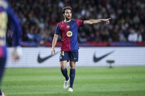 Mỗi đội: Garcia sẽ gia hạn hợp đồng của mình với Barcelona cho đến năm 2030 và cả hai bên hy vọng sẽ hoàn thành việc gia hạn hợp đồng trước Giáng sinh