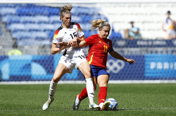Từ chối lương cao + cuộc hẹn dài! ESPN: Putras quyết định ở 