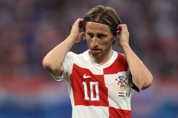 Dalic chào mừng 100 trò chơi! Modric: Bóng đá ngày nay có rấ