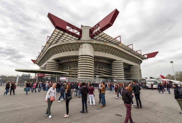 Truyền thông Italy: Bộ đôi Milan thành lập công ty độc lập, 